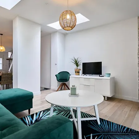 3 Bedroom House With Garden Near St Maur Tram * Marcq-en-Baroeul