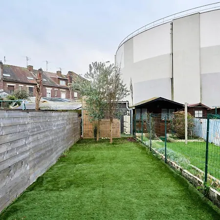3 Bedroom House With Garden Near St Maur Tram Marcq-en-Baroeul
