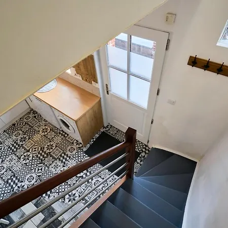 3 Bedroom House With Garden Near St Maur Tram Guest house Marcq-en-Baroeul